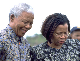 Nelson-Mandela-e-Graca-Machel