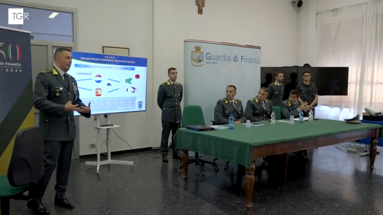Ci affascinano le mafie? Perchè?