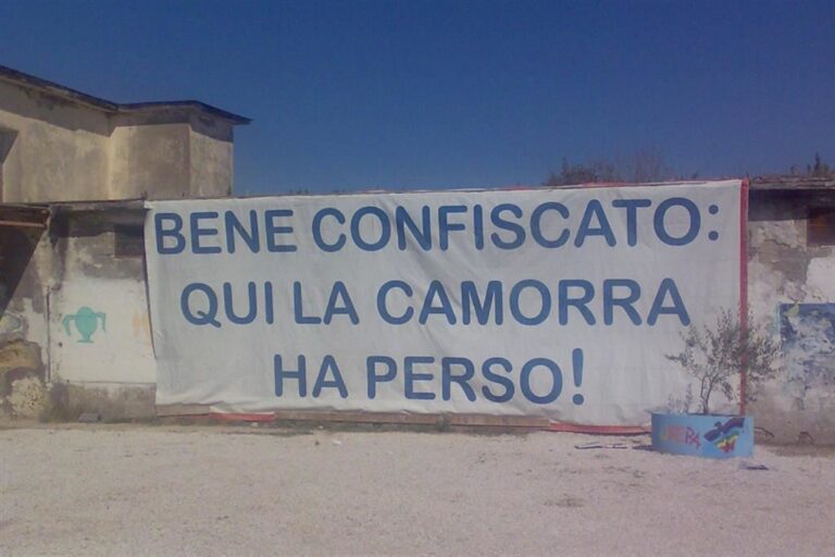 Tutto il male che la mafia fa al territorio italiano