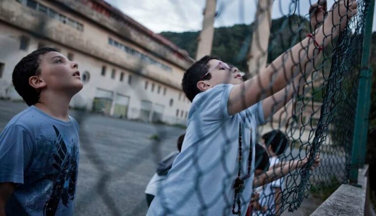 Le mafie danno lavoro?